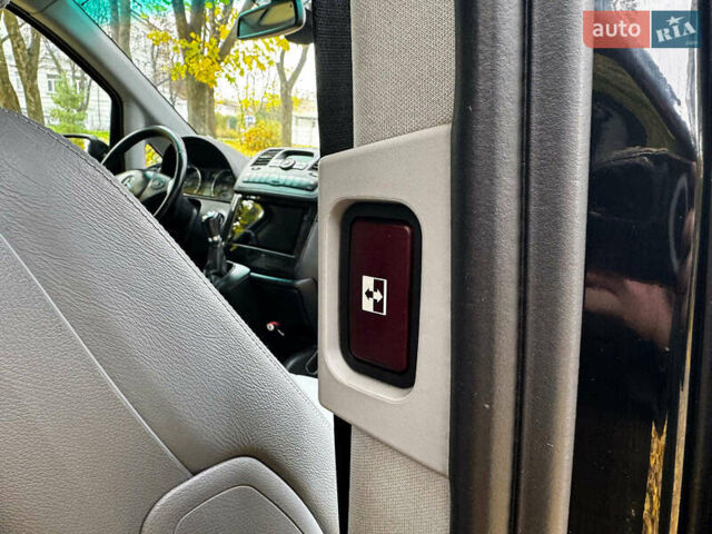 Мерседес Виано 2012 в Киеве на Automoto.ua Черный Мерседес Виано, объемом двигателя 2.2 л и пробегом 148 тыс. км за 22340 $, фото 32 на Automoto.ua