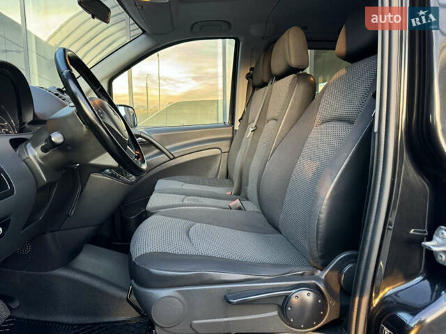 Черный Мерседес Виано, объемом двигателя 2.2 л и пробегом 306 тыс. км за 16500 $, фото 47 на Automoto.ua