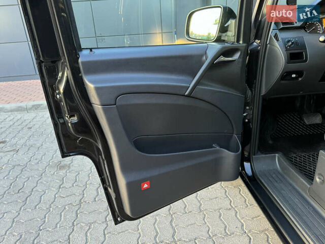 Черный Мерседес Виано, объемом двигателя 2.2 л и пробегом 306 тыс. км за 16500 $, фото 45 на Automoto.ua