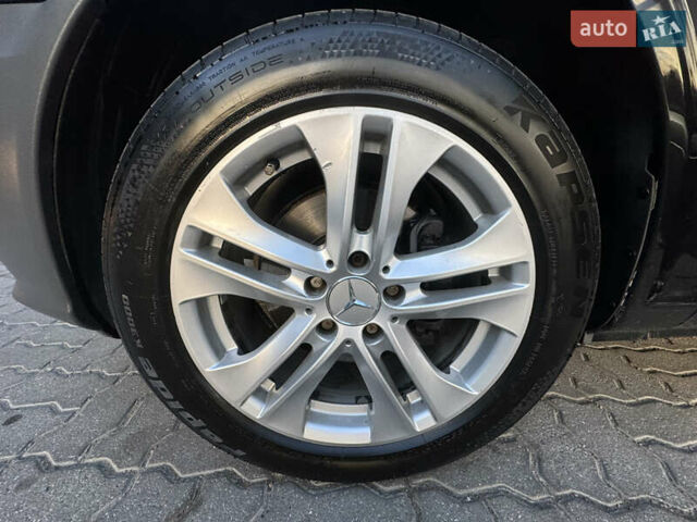 Черный Мерседес Виано, объемом двигателя 2.2 л и пробегом 306 тыс. км за 16500 $, фото 76 на Automoto.ua