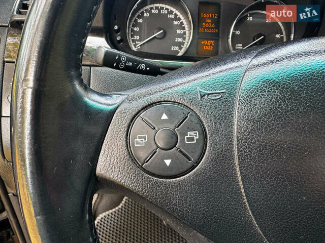 Мерседес Виано 2012 в Киеве на Automoto.ua Черный Мерседес Виано, объемом двигателя 2.2 л и пробегом 148 тыс. км за 22340 $, фото 15 на Automoto.ua