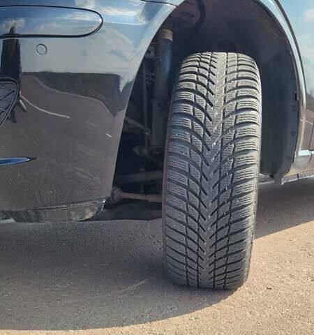 Черный Мерседес Виано, объемом двигателя 2.2 л и пробегом 260 тыс. км за 22500 $, фото 17 на Automoto.ua