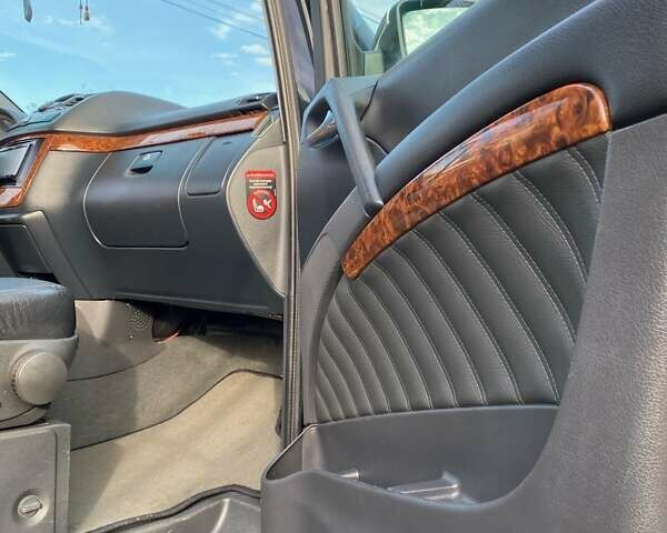 Черный Мерседес Виано, объемом двигателя 2.14 л и пробегом 380 тыс. км за 22000 $, фото 33 на Automoto.ua