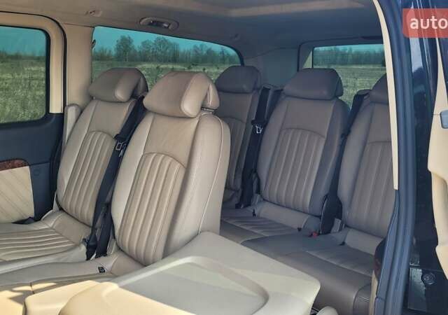 Черный Мерседес Виано, объемом двигателя 2.2 л и пробегом 260 тыс. км за 22500 $, фото 11 на Automoto.ua