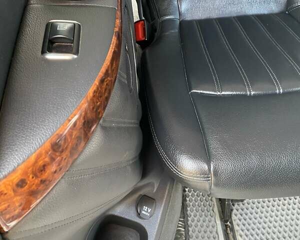 Черный Мерседес Виано, объемом двигателя 2.14 л и пробегом 380 тыс. км за 22000 $, фото 41 на Automoto.ua