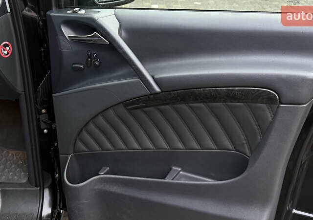 Черный Мерседес Виано, объемом двигателя 2.99 л и пробегом 284 тыс. км за 27500 $, фото 17 на Automoto.ua