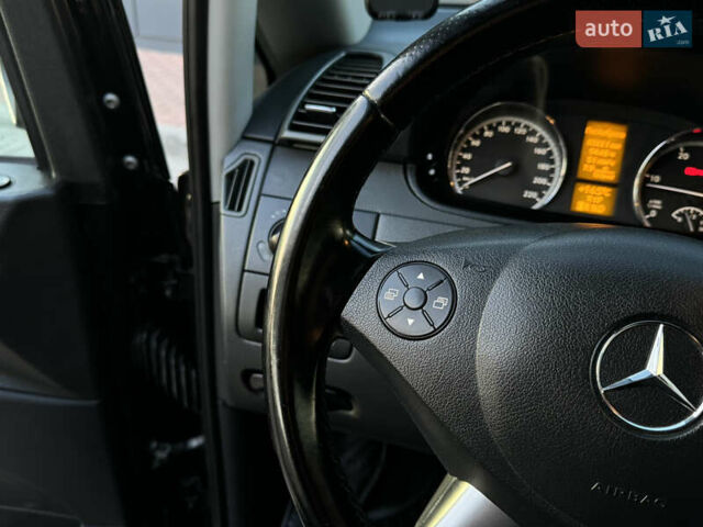 Черный Мерседес Виано, объемом двигателя 2.2 л и пробегом 306 тыс. км за 16500 $, фото 56 на Automoto.ua