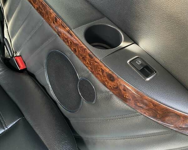 Черный Мерседес Виано, объемом двигателя 2.14 л и пробегом 380 тыс. км за 22000 $, фото 43 на Automoto.ua