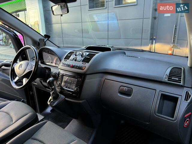 Черный Мерседес Виано, объемом двигателя 2.2 л и пробегом 306 тыс. км за 16500 $, фото 63 на Automoto.ua