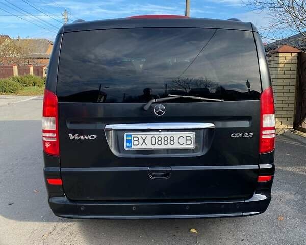 Черный Мерседес Виано, объемом двигателя 2.14 л и пробегом 380 тыс. км за 22000 $, фото 9 на Automoto.ua