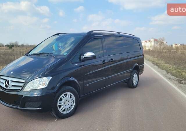 Черный Мерседес Виано, объемом двигателя 2.2 л и пробегом 260 тыс. км за 22500 $, фото 1 на Automoto.ua