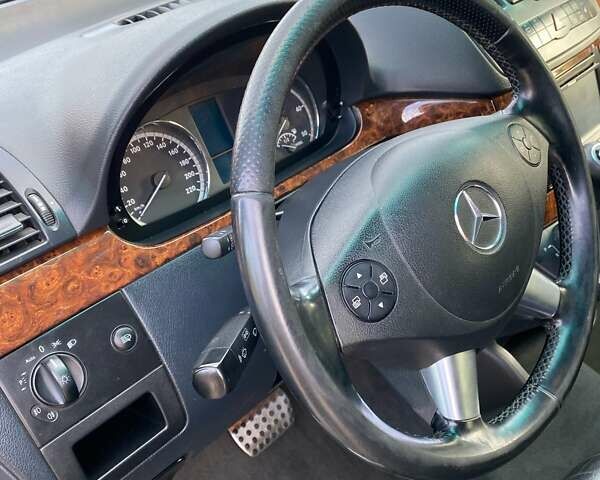 Черный Мерседес Виано, объемом двигателя 2.14 л и пробегом 380 тыс. км за 22000 $, фото 23 на Automoto.ua