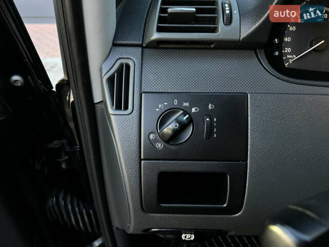 Черный Мерседес Виано, объемом двигателя 2.2 л и пробегом 306 тыс. км за 16500 $, фото 54 на Automoto.ua