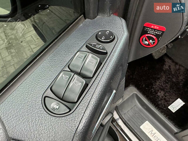 Мерседес Виано 2013 в Киеве на Automoto.ua Черный Мерседес Виано, объемом двигателя 3.5 л и пробегом 180 тыс. км за 18900 $, фото 19 на Automoto.ua