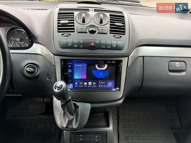 Черный Мерседес Виано, объемом двигателя 2.14 л и пробегом 238 тыс. км за 21500 $, фото 21 на Automoto.ua