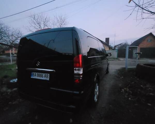 Чорний Мерседес Віано, об'ємом двигуна 2.99 л та пробігом 300 тис. км за 25000 $, фото 5 на Automoto.ua