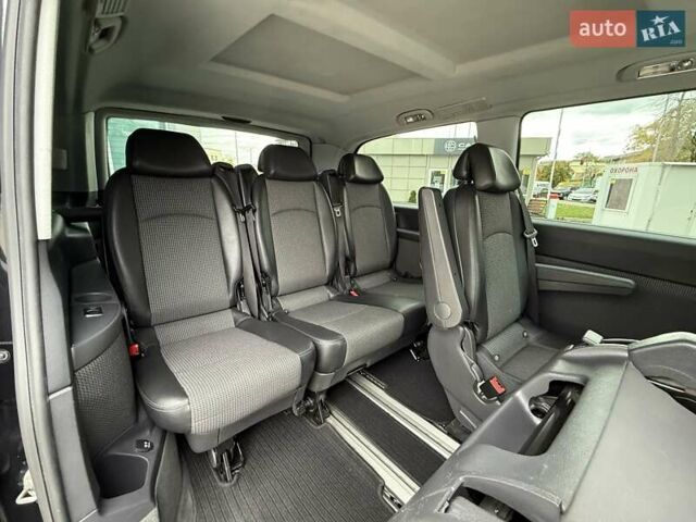 Черный Мерседес Виано, объемом двигателя 2.14 л и пробегом 238 тыс. км за 21500 $, фото 19 на Automoto.ua