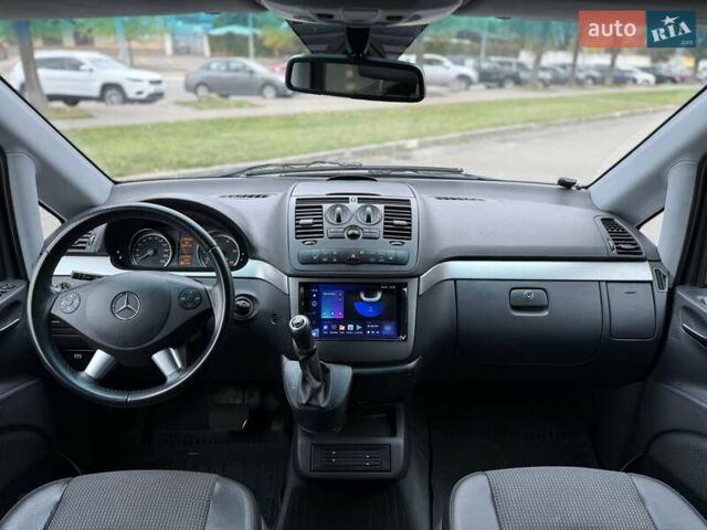 Черный Мерседес Виано, объемом двигателя 2.14 л и пробегом 238 тыс. км за 21500 $, фото 9 на Automoto.ua