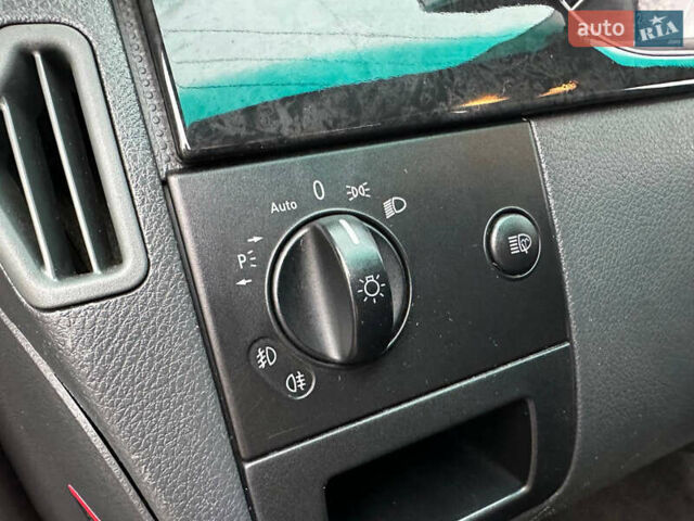 Мерседес Виано 2013 в Киеве на Automoto.ua Черный Мерседес Виано, объемом двигателя 3.5 л и пробегом 180 тыс. км за 18900 $, фото 18 на Automoto.ua