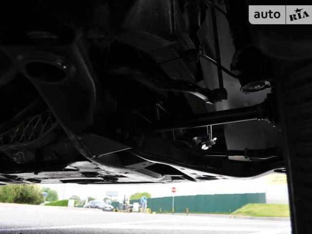 Чорний Мерседес Віано, об'ємом двигуна 2.14 л та пробігом 214 тис. км за 22000 $, фото 45 на Automoto.ua