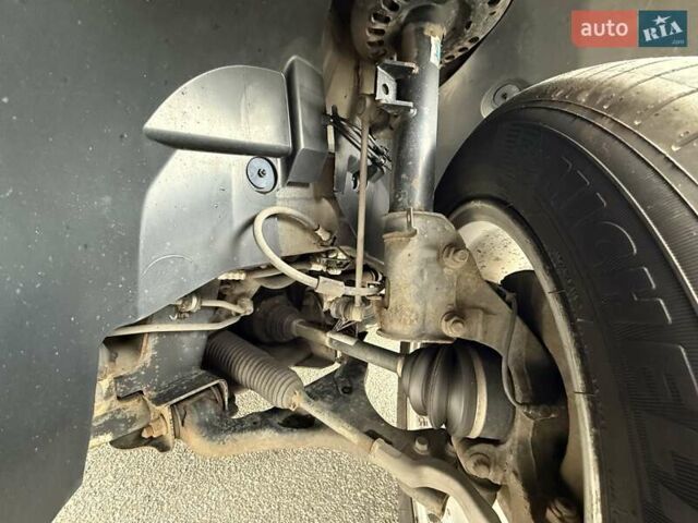 Черный Мерседес Виано, объемом двигателя 2.14 л и пробегом 238 тыс. км за 21500 $, фото 31 на Automoto.ua