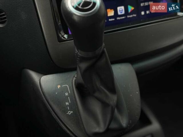 Черный Мерседес Виано, объемом двигателя 2.14 л и пробегом 238 тыс. км за 21500 $, фото 24 на Automoto.ua