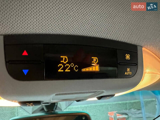 Мерседес Виано 2013 в Киеве на Automoto.ua Черный Мерседес Виано, объемом двигателя 3.5 л и пробегом 180 тыс. км за 18900 $, фото 13 на Automoto.ua