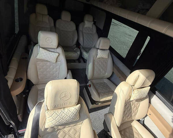 Черный Мерседес Виано, объемом двигателя 2.99 л и пробегом 700 тыс. км за 23500 $, фото 12 на Automoto.ua