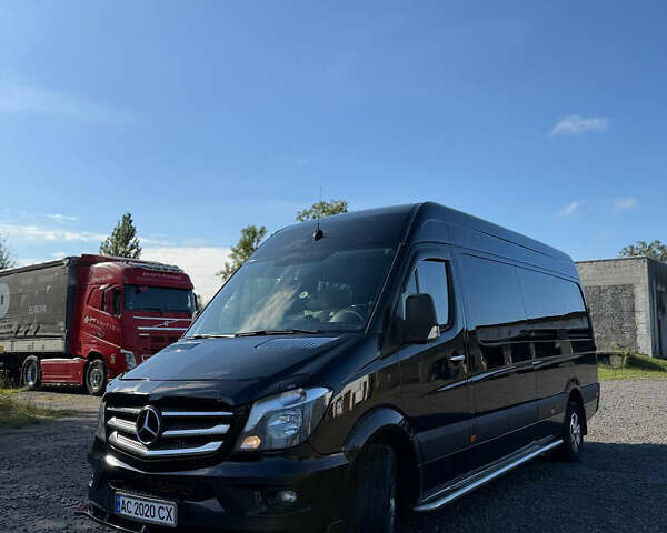 Черный Мерседес Виано, объемом двигателя 2.99 л и пробегом 700 тыс. км за 23500 $, фото 1 на Automoto.ua