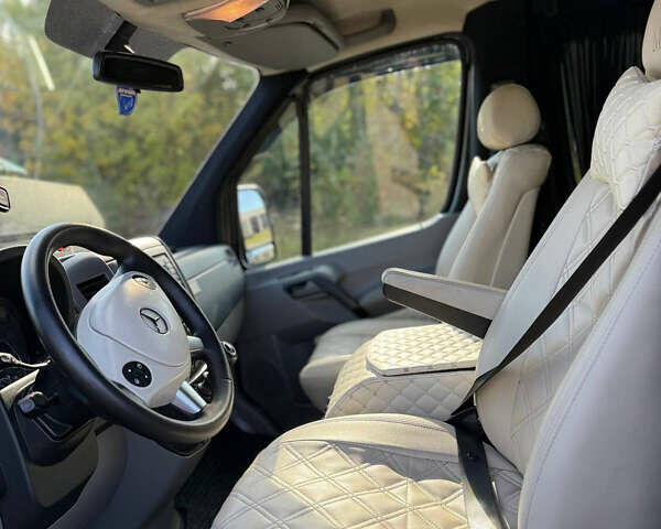 Черный Мерседес Виано, объемом двигателя 2.99 л и пробегом 700 тыс. км за 23500 $, фото 14 на Automoto.ua