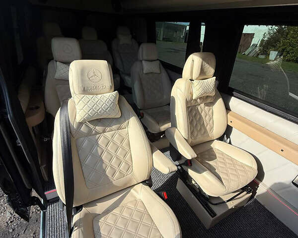 Черный Мерседес Виано, объемом двигателя 2.99 л и пробегом 700 тыс. км за 23500 $, фото 11 на Automoto.ua