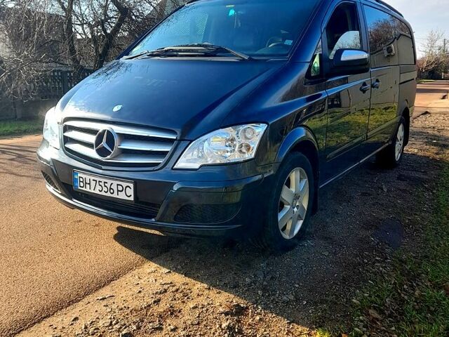 Черный Мерседес Виано, объемом двигателя 2.1 л и пробегом 377 тыс. км за 9500 $, фото 3 на Automoto.ua