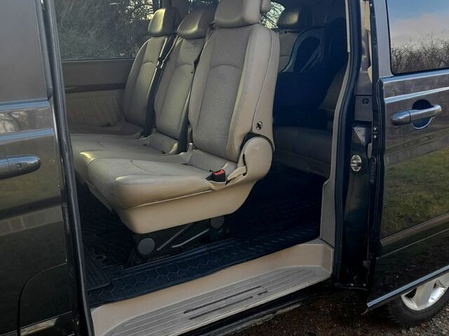 Черный Мерседес Виано, объемом двигателя 2.1 л и пробегом 377 тыс. км за 9500 $, фото 10 на Automoto.ua