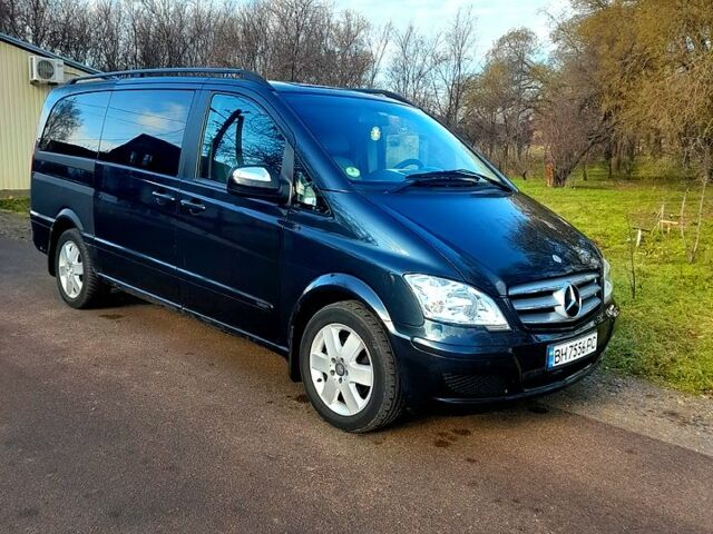 Черный Мерседес Виано, объемом двигателя 2.1 л и пробегом 377 тыс. км за 9500 $, фото 12 на Automoto.ua