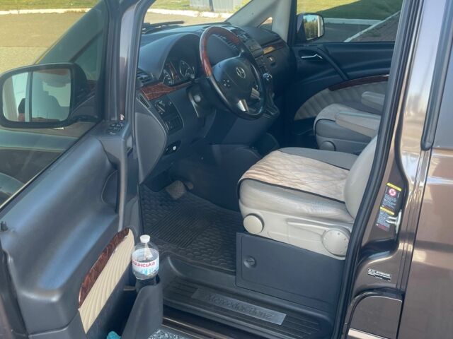 Коричневый Мерседес Виано, объемом двигателя 3 л и пробегом 302 тыс. км за 17000 $, фото 15 на Automoto.ua