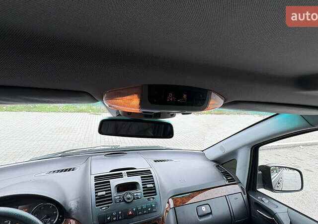 Коричневый Мерседес Виано, объемом двигателя 2.15 л и пробегом 236 тыс. км за 20700 $, фото 13 на Automoto.ua