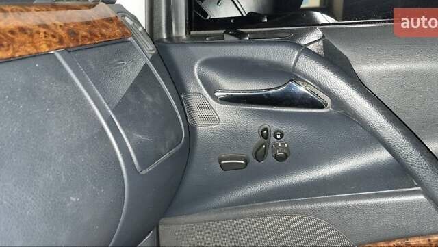 Красный Мерседес Виано, объемом двигателя 2.14 л и пробегом 222 тыс. км за 21500 $, фото 3 на Automoto.ua