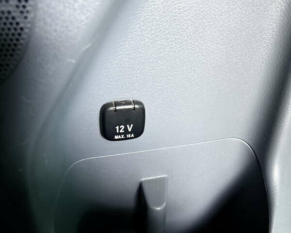 Мерседес Виано, объемом двигателя 2.2 л и пробегом 447 тыс. км за 12000 $, фото 30 на Automoto.ua