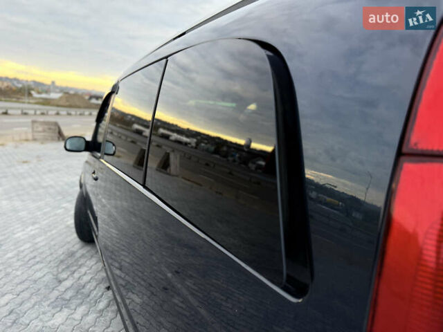 Мерседес Виано, объемом двигателя 2.2 л и пробегом 447 тыс. км за 12000 $, фото 20 на Automoto.ua