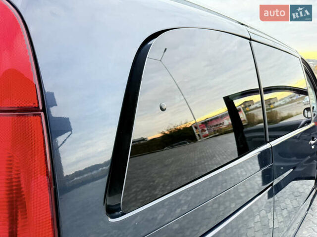 Мерседес Виано, объемом двигателя 2.2 л и пробегом 447 тыс. км за 12000 $, фото 21 на Automoto.ua