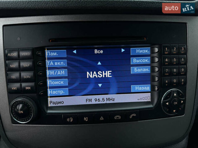 Мерседес Виано, объемом двигателя 2.2 л и пробегом 447 тыс. км за 12000 $, фото 39 на Automoto.ua