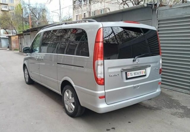 Сірий Мерседес Виано пас., об'ємом двигуна 2.2 л та пробігом 175 тис. км за 6400 $, фото 10 на Automoto.ua