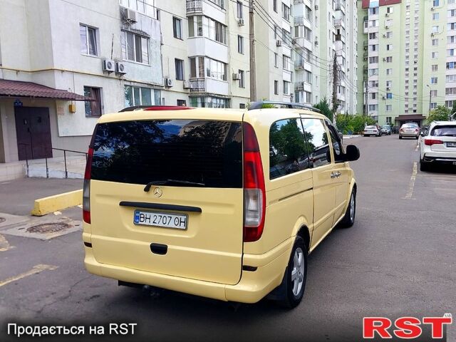 Желтый Мерседес Виано, объемом двигателя 2.2 л и пробегом 250 тыс. км за 7000 $, фото 5 на Automoto.ua