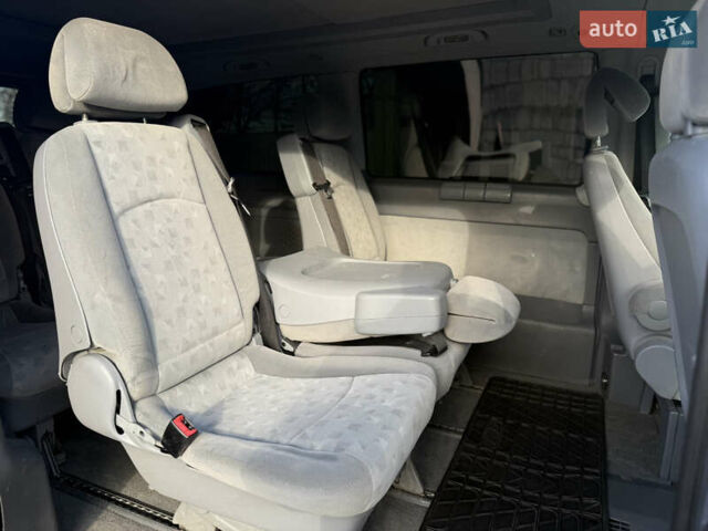 Серый Мерседес Виано, объемом двигателя 2.15 л и пробегом 442 тыс. км за 9500 $, фото 34 на Automoto.ua