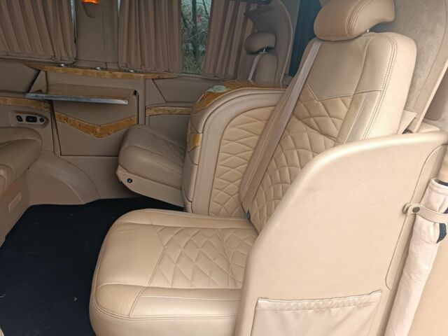 Серый Мерседес Виано, объемом двигателя 3 л и пробегом 35 тыс. км за 25000 $, фото 2 на Automoto.ua