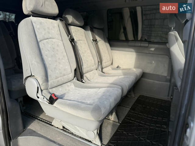 Серый Мерседес Виано, объемом двигателя 2.15 л и пробегом 442 тыс. км за 9500 $, фото 33 на Automoto.ua