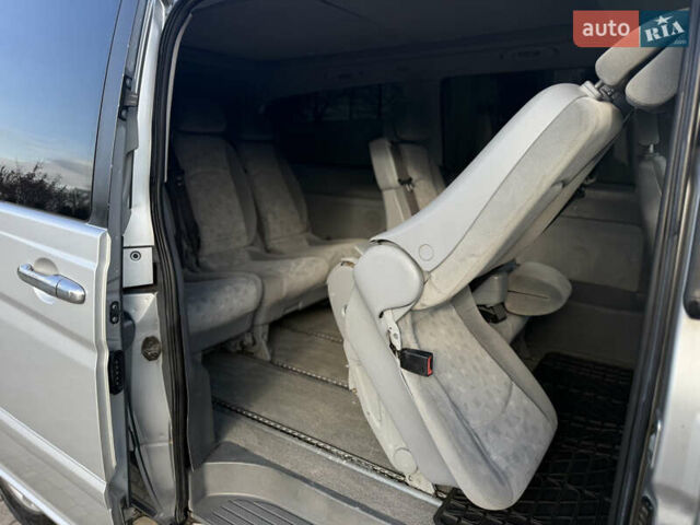 Серый Мерседес Виано, объемом двигателя 2.15 л и пробегом 442 тыс. км за 9500 $, фото 35 на Automoto.ua