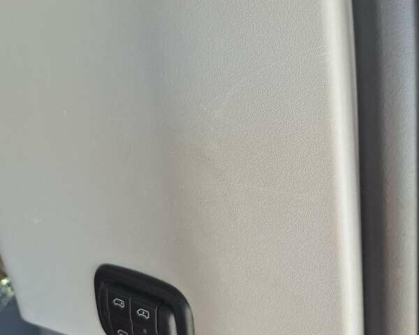 Серый Мерседес Виано, объемом двигателя 3.72 л и пробегом 496 тыс. км за 18999 $, фото 18 на Automoto.ua