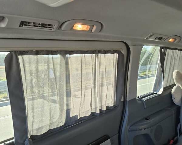 Серый Мерседес Виано, объемом двигателя 3.72 л и пробегом 496 тыс. км за 18999 $, фото 14 на Automoto.ua