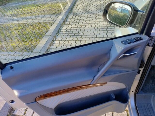 Серый Мерседес Виано, объемом двигателя 3 л и пробегом 226 тыс. км за 6700 $, фото 12 на Automoto.ua